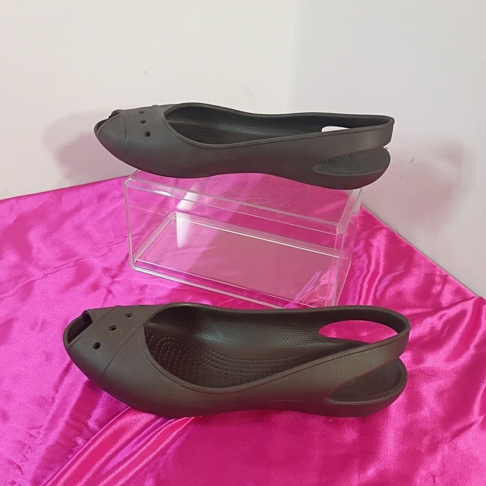 CROCS Women’s Brown Slingback Peep-Toe Sandals